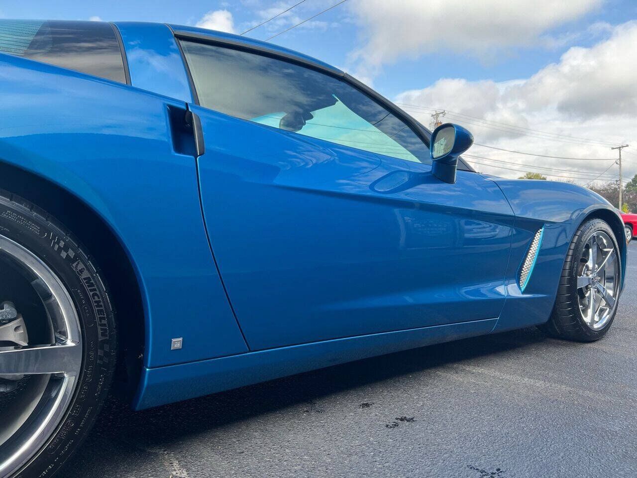 Used 2008 Chevrolet Corvette Coupe w/ Preferred Equipment Group RWD image 26