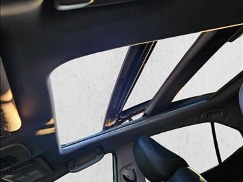 Used 2019 Toyota Camry XSE image 15