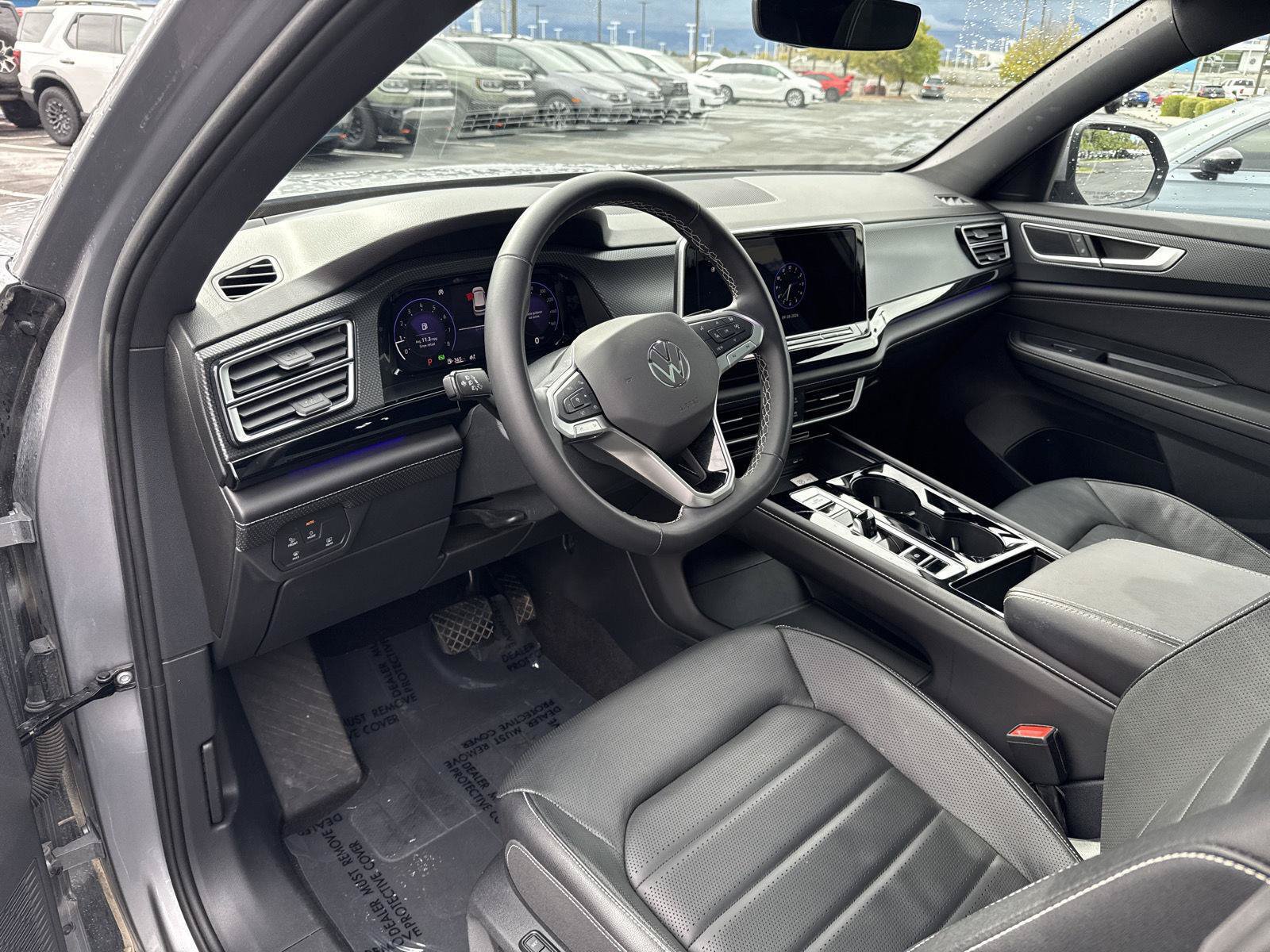 Used 2025 Volkswagen Atlas Cross Sport SEL AWD/4WD image 10