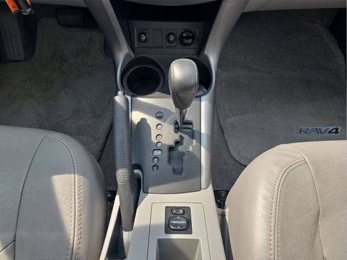 Used 2008 Toyota RAV4 4WD image 17