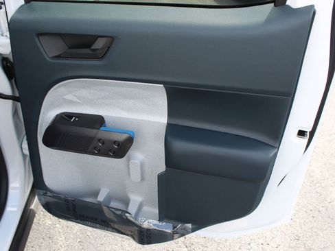 New 2025 Ford Maverick XLT w/ XLT Luxury Package image 13