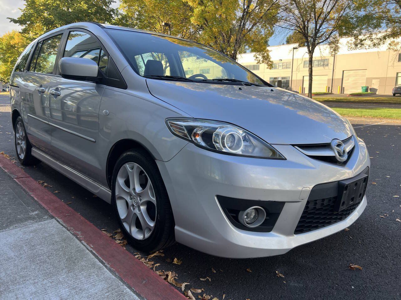 Used 2008 MAZDA MAZDA5 Grand Touring FWD image 2
