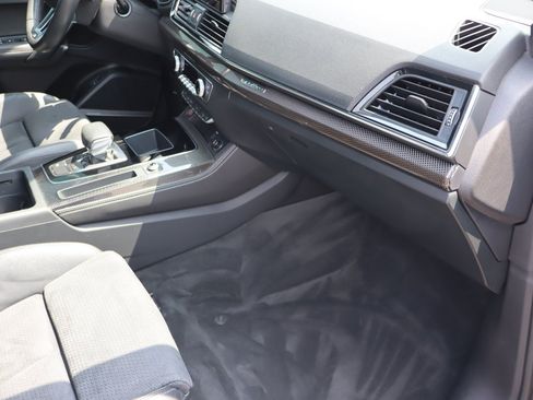Used 2022 Audi SQ5 Premium Plus w/ Premium Plus Package AWD/4WD image 18