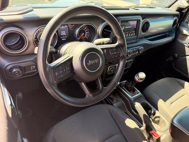 Used 2023 Jeep Gladiator Sport AWD/4WD image 18