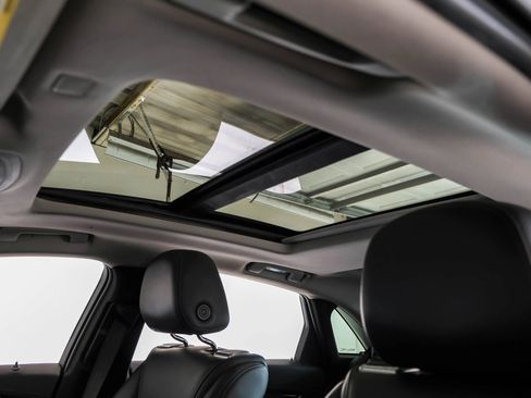 Used 2017 Cadillac XTS Premium Luxury w/ Driver Assist Package image 4