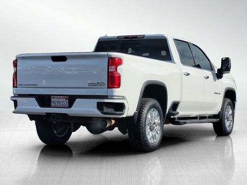 Used 2023 Chevrolet Silverado 2500 High Country w/ Z71 Off-Road Package image 5