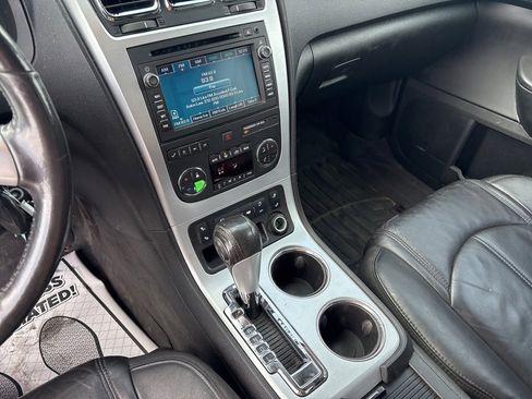 Used 2012 GMC Acadia SLT image 23