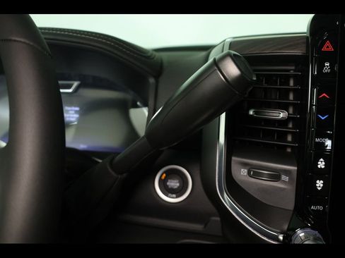 New 2026 RAM 3500 Laramie AWD/4WD image 25