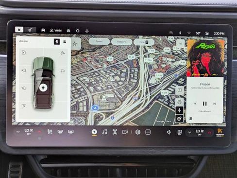 Used 2024 Rivian R1S Adventure image 15