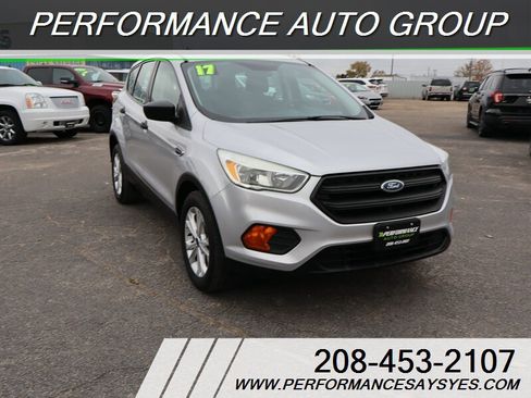 Used 2017 Ford Escape S image 1