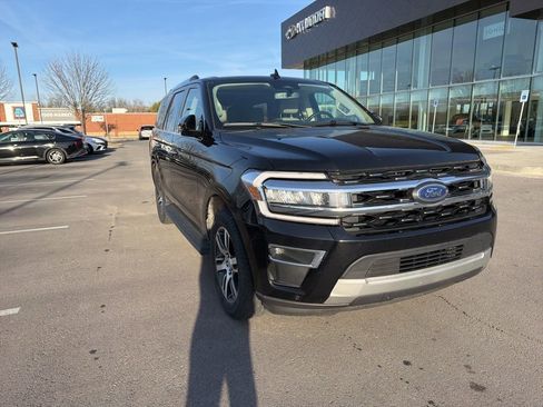 Used 2024 Ford Expedition Limited image 5
