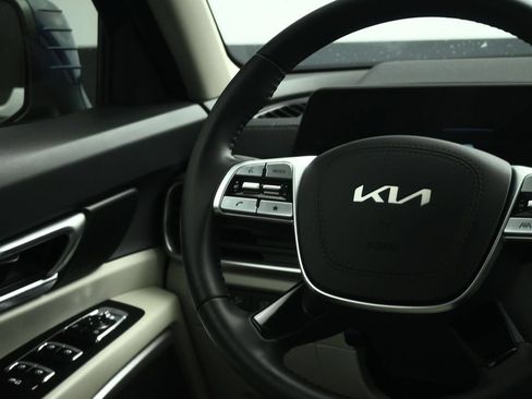 Certified 2024 Kia Telluride EX w/ EX Captain's Chair Package FWD image 42