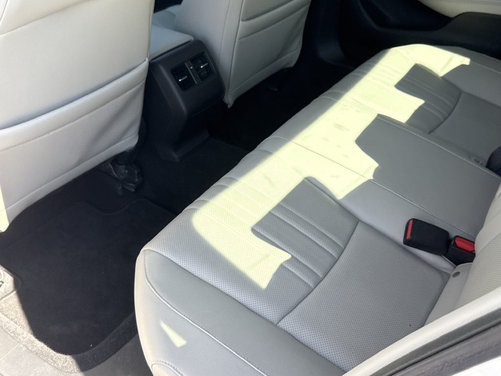 Used 2020 Honda Accord Touring image 29