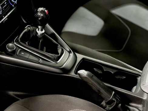 Used 2016 Ford Focus ST image 35