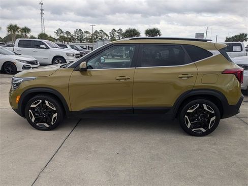 Used 2024 Kia Seltos SX w/ SX Sunroof Package image 7