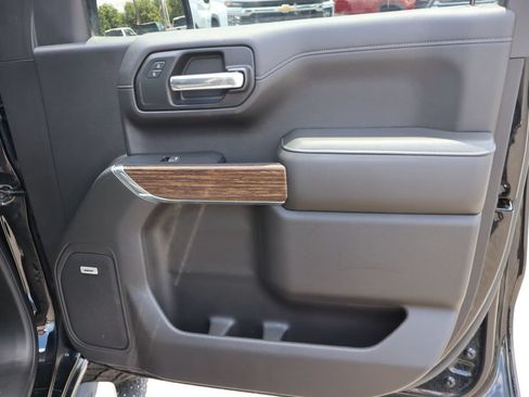 Used 2019 Chevrolet Silverado 1500 High Country AWD/4WD image 27