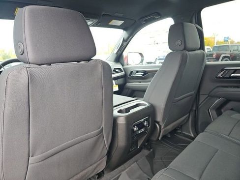 New 2026 Chevrolet Suburban LS image 26