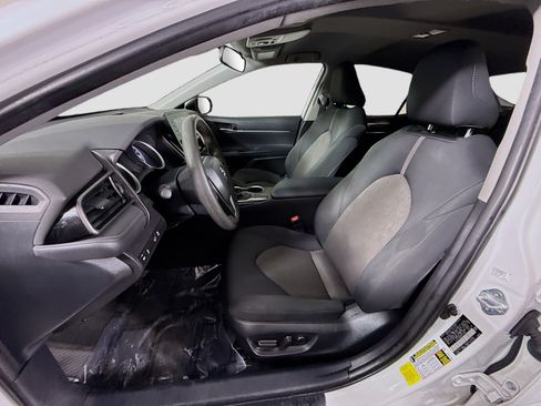 Used 2023 Toyota Camry LE FWD image 21