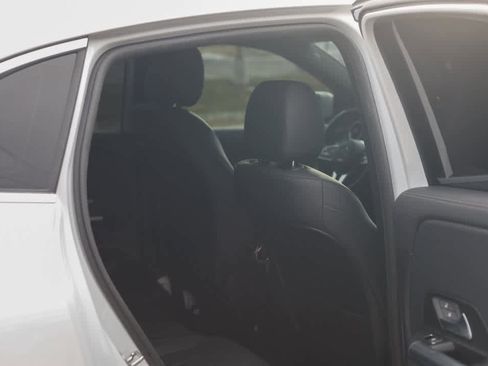 Used 2023 Mercedes-Benz GLA 250 GLA 250 image 23