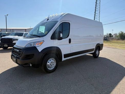 Used 2025 RAM ProMaster 2500 w/ Convenience Group FWD image 6