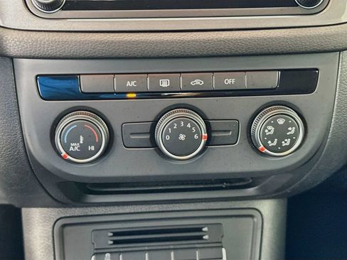 Used 2017 Volkswagen Tiguan Limited AWD/4WD image 15
