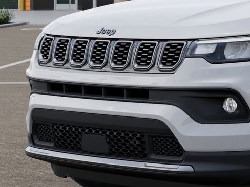New 2026 Jeep Compass Latitude image 11