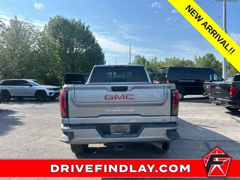 Used 2025 GMC Sierra 2500 AT4 w/ AT4 Premium Plus Package AWD/4WD image 11