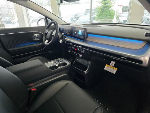 New 2026 Hyundai Ioniq 9 SEL image 32