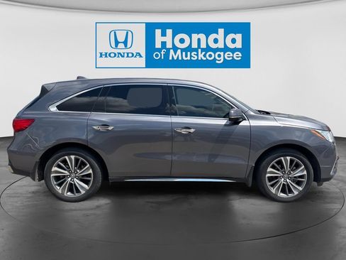 Used 2017 Acura MDX SH-AWD w/ Technology Package image 4