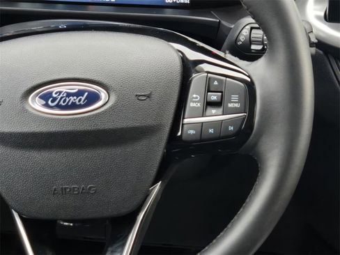 Used 2023 Ford Escape SE w/ Class II Trailer Tow Package image 18