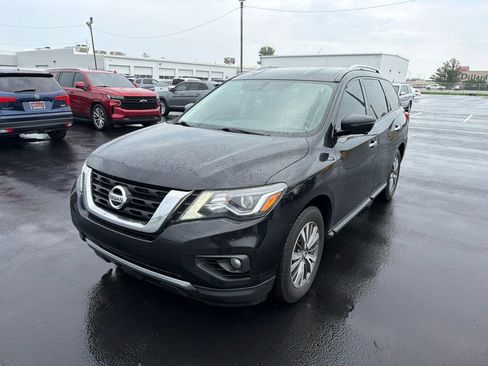 Used 2019 Nissan Pathfinder SL FWD image 3