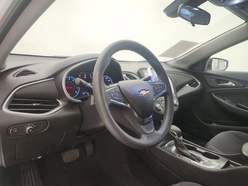Used 2021 Chevrolet Malibu LS FWD image 11