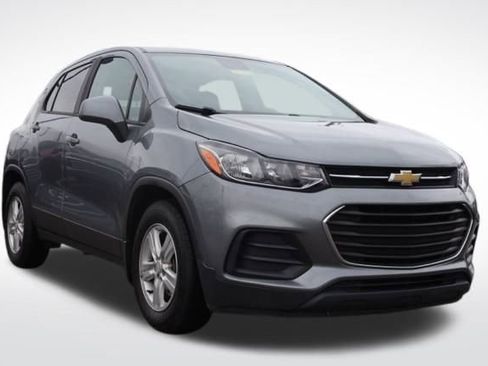 Certified 2020 Chevrolet Trax LS w/ Tint and Cruise Package image 1