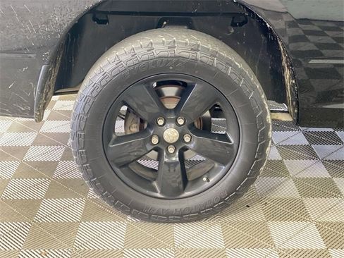 Used 2014 RAM 1500 Express image 18