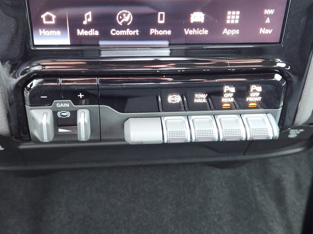 New 2026 RAM 3500 Tradesman AWD/4WD image 15