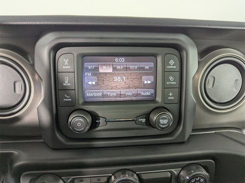 Used 2021 Jeep Wrangler Unlimited Sport image 22