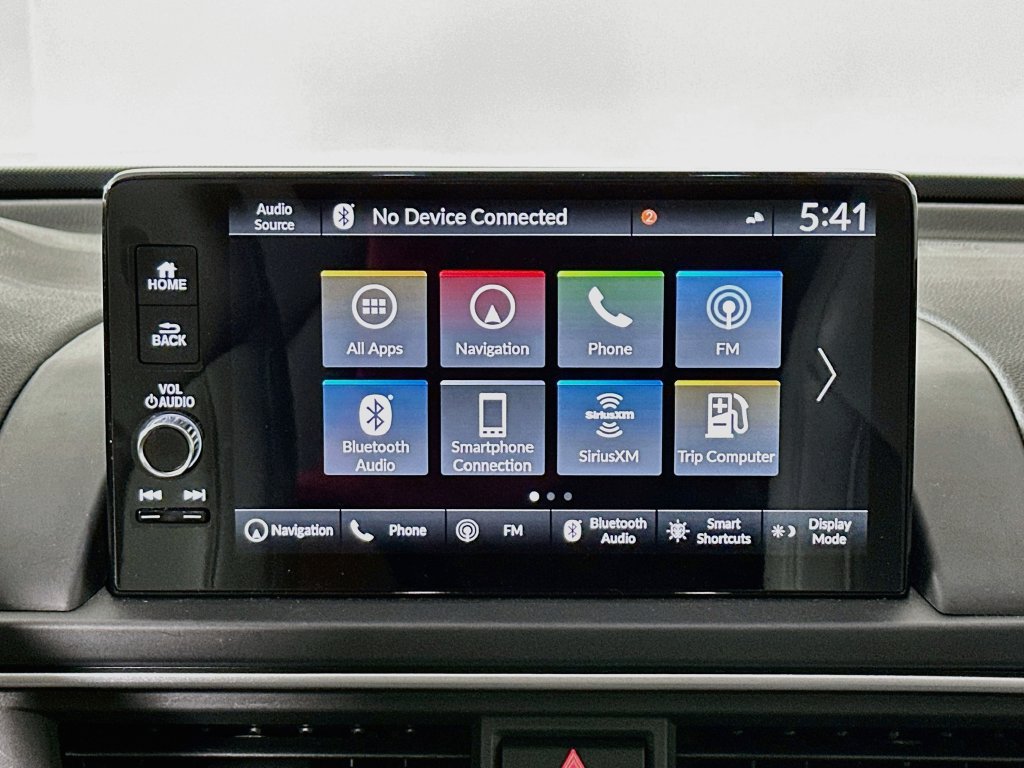 Used 2025 Honda Pilot Touring image 13