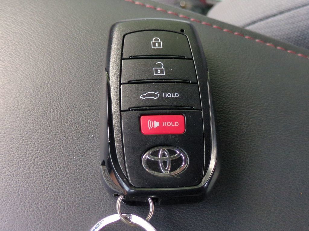 Used 2023 Toyota Corolla SE FWD image 30