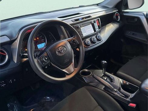 Used 2015 Toyota RAV4 LE image 20