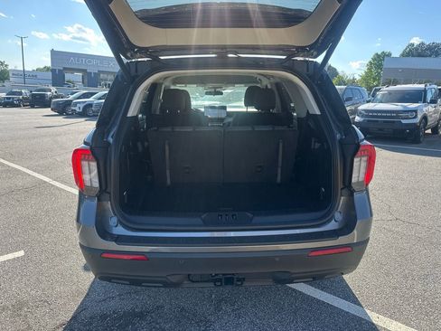 New 2026 Ford Explorer Active RWD image 48