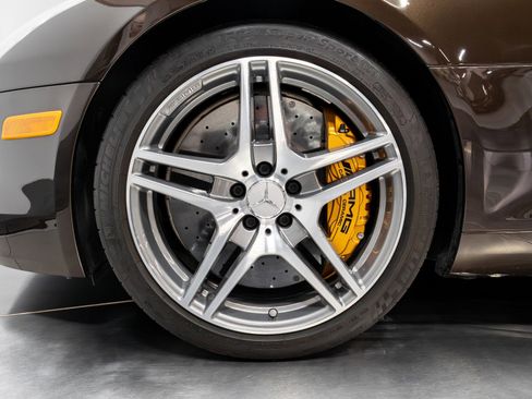 Used 2014 Mercedes-Benz SLS AMG GT Coupe image 32