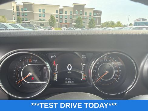 Used 2021 Jeep Wrangler Unlimited Sport AWD/4WD image 12