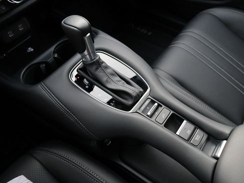 Certified 2026 Honda HR-V EX-L image 23