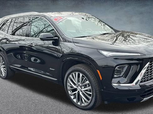 Used 2026 Buick Enclave Avenir w/ Super Cruise Package AWD/4WD image 32