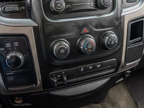 Used 2017 RAM 2500 SLT AWD/4WD image 28