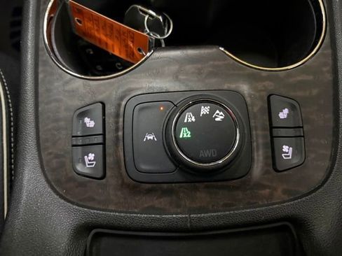 Used 2023 GMC Acadia Denali w/ Denali Ultimate Package AWD/4WD image 88