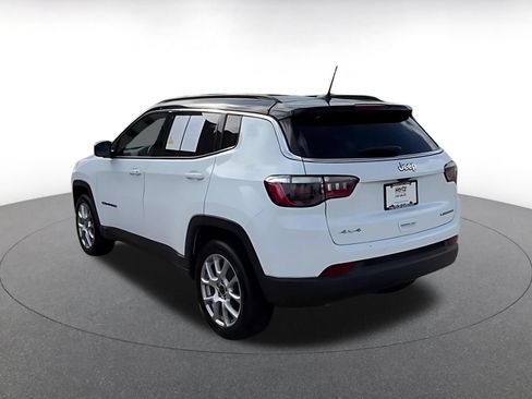Used 2025 Jeep Compass Limited AWD/4WD image 11