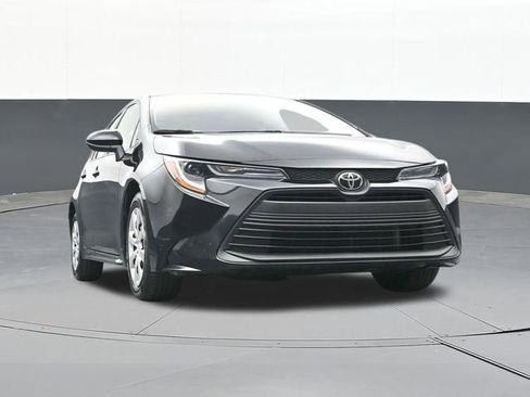 Used 2025 Toyota Corolla LE FWD image 55