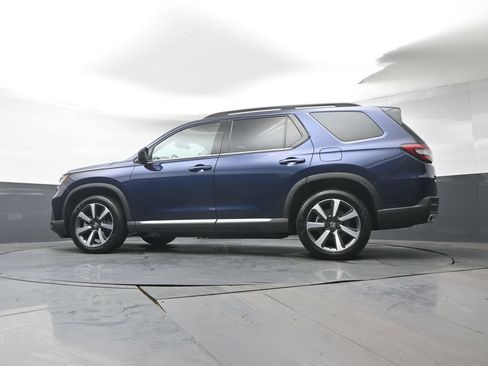 Certified 2024 Honda Pilot Touring image 34