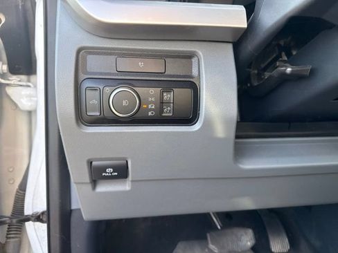 Used 2024 Ford F350 XLT AWD/4WD image 13